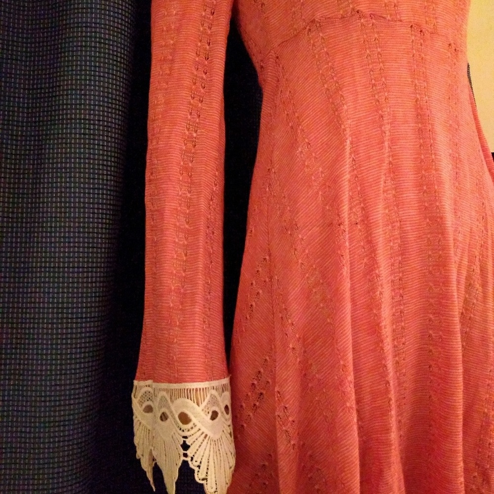 💣5/$35 LACE CROCHET BELL SLEEVE☆BOHO KNIT DRESS - Picture 8 of 8
